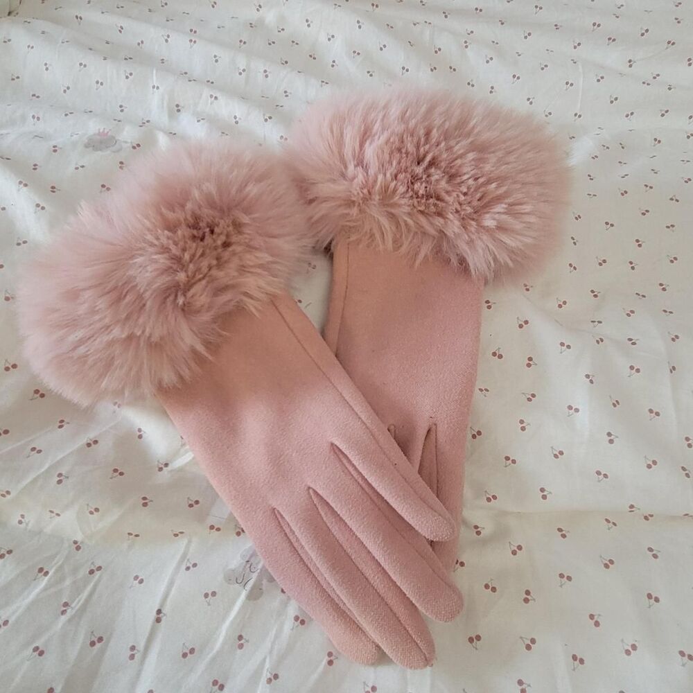 Unbranded Women's Pink Gloves